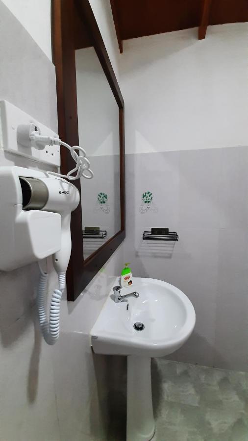 The Otunna Guest House Szigirija Kültér fotó